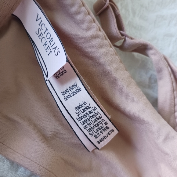 VICTORIA SECRET Seamless Tan Nude Racerback Bra - Picture 4 of 6